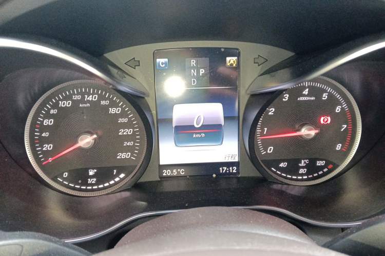 Used Mercedes-Benz GLC 2017 GLC 260 4MATIC Luxury Model