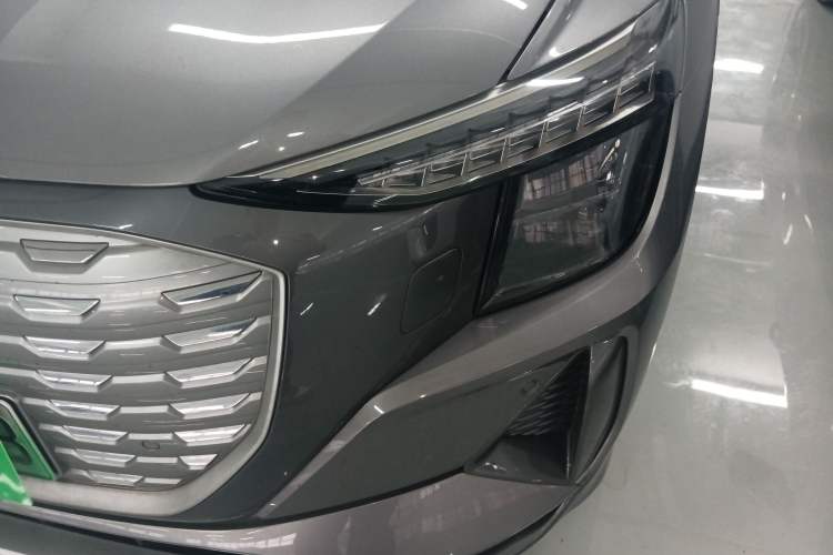 Used Audi Q5 e-tron 2023 40 e-tron Starry Edition Mecha Kit