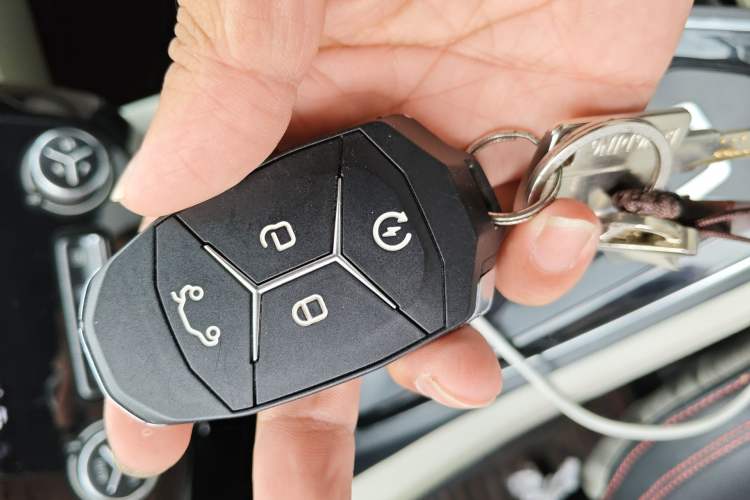 Used Lynk & Co 02 2018 1.5T DCT Two-Wheel Drive Zhaopu Version China V Standard
