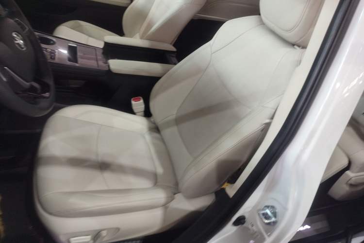 Used Toyota SIENNA 2024 2.5L Hybrid Four-Wheel Drive Prestige Edition