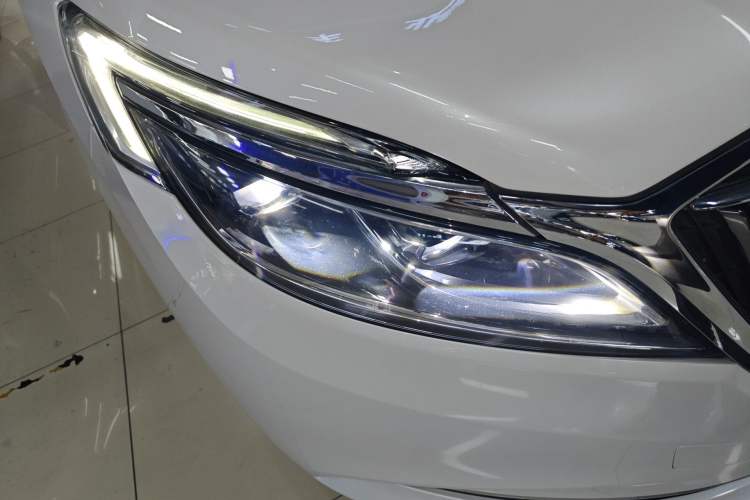 Used Buick GL8 2018 ES 28T Comfort Model China VI Standard