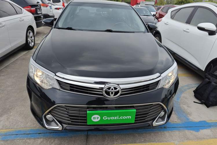 Used Toyota Camry 2015 2.0G Premier Edition Front