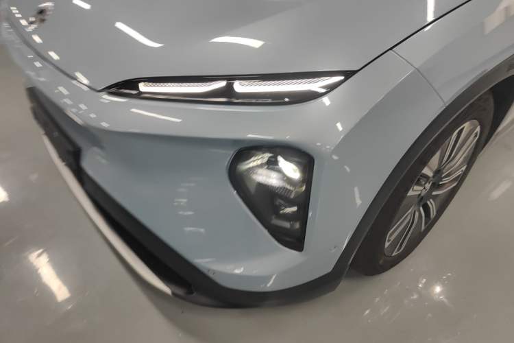 Used Nio ES7 2022 75 kWh Left Front Headlight