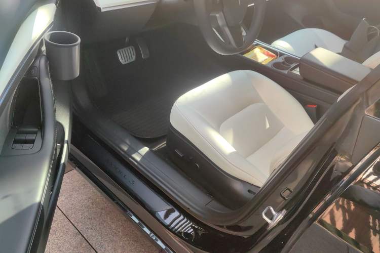 Used Tesla Model 3 2022 Rear-Wheel-Drive Version
