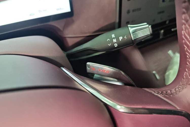 Used VOYAH FREE 2025 Model FREE+ Four-Wheel-Drive Qiankun Edition
