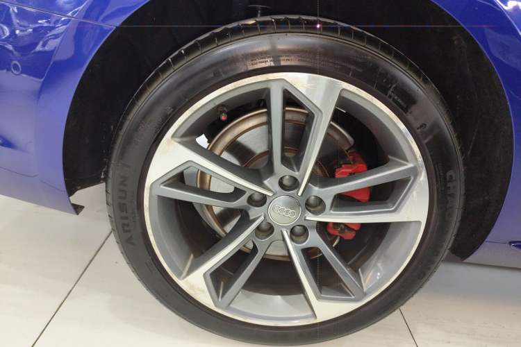 Used Audi A4L 2019 40 TFSI Fashion Version China V