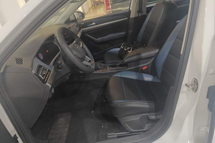 Used Volkswagen Lavida 2024 1.5L Automatic DeYi Edition Left Front Seat