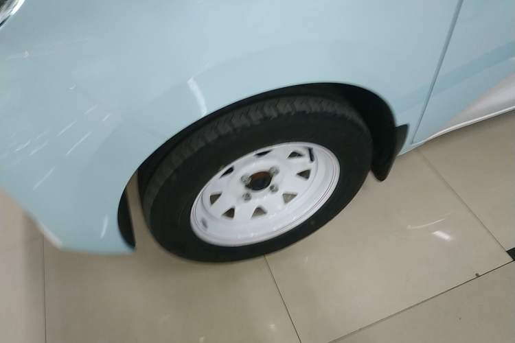 Used Wuling Zhiguang New Energy 2025 Standard Model Exterior 7