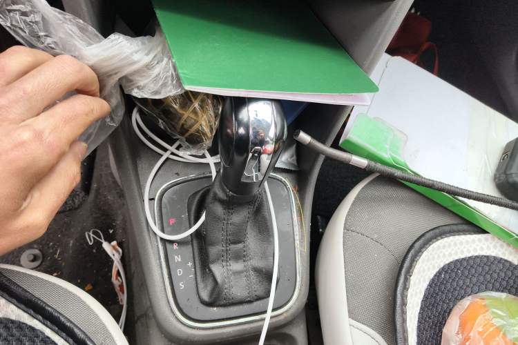 Used Volkswagen Polo 2014 1.6L Automatic Comfort Edition Gear Lever