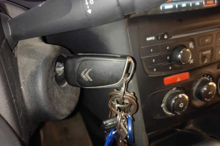 Used Citroen C4L 2014 1.8L Intelligent Drive Automatic Enjoyment Model
