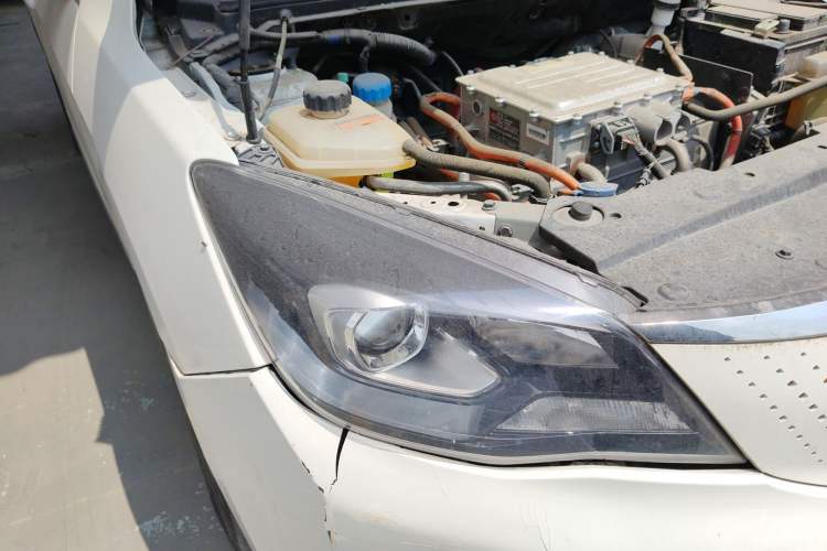 Used Dongfeng Aeolus E70 2023 500 Smart Edition Lithium Iron Phosphate 47.58 kWh Right Front Headlight