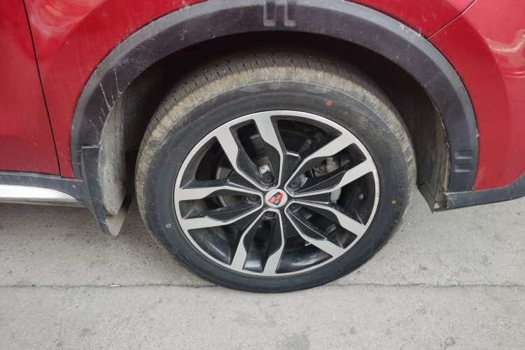 Used Roewe RX5 2016 30T Two-Wheel Drive Automatic Internet Smart Edition
