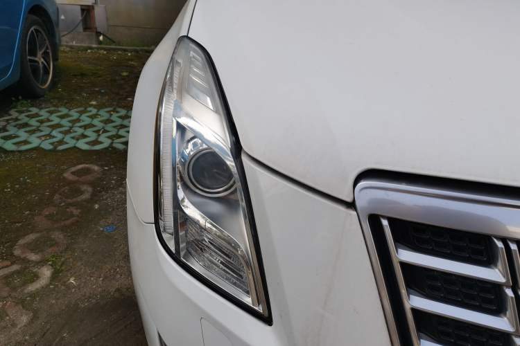 Used Cadillac XTS 2013 28T Luxury Model
