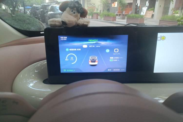 Used Wuling Bingo 2025 333 km Lingxi Connected Version
