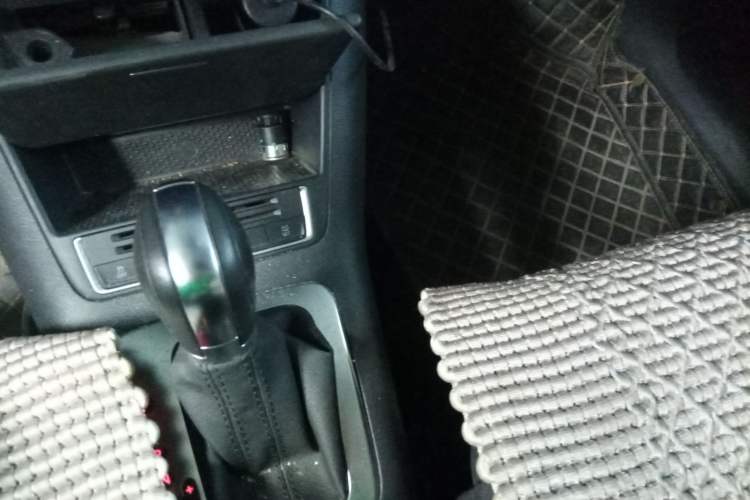 Used Volkswagen Tiguan L 2017 300TSI Automatic Two-Wheel Drive Silk Road Comfort Edition