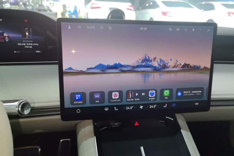 Used Hima Stelato S9 2024 All-Electric Ultra Four-Wheel-Drive Flagship Edition Audio And AC Panel