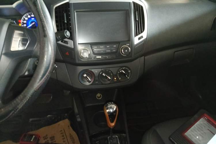 Used Dongfeng Aeolus AX3 2016 1.5L Automatic Shangkue Model
