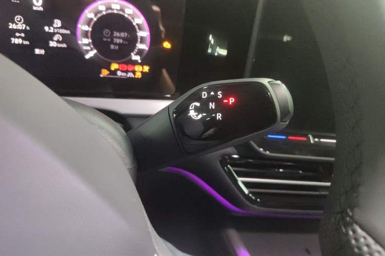 Used Volkswagen Passat 2026 Model, Pro 380TSI Xingkong Longyao Edition Gear Lever