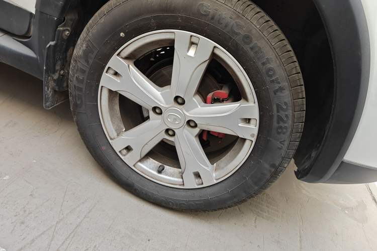 Used Great Wall M4 2012 1.5L Manual Comfort Version Right Front Wheel Hub