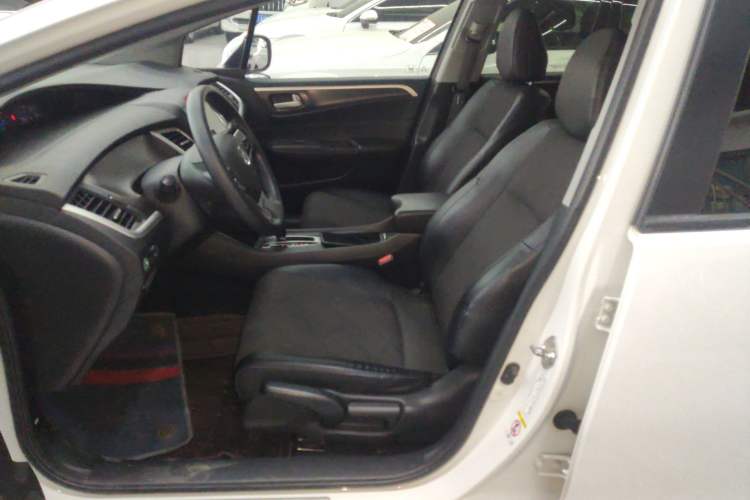 Used Honda Jade 2016 1.8L Automatic Comfort Elite Version 5 Seats Left Front Seat