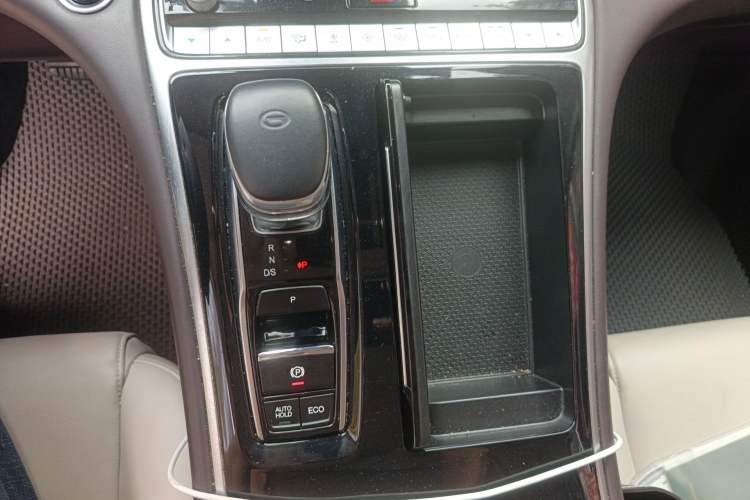 Used GAC Trumpchi M8 2021 Lingxiu Series 390T Flagship Edition Gear Lever