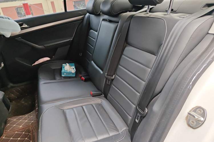 Used Volkswagen Lavida 2017 1.6L Manual Comfort Edition Left Rear Seat