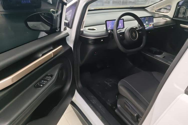 Used Baojun Cloud 2023 460 Plus Operational Exclusive Edition
