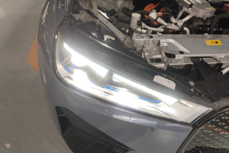 Used BMW iX 2022 xDrive40 Right Front Headlight