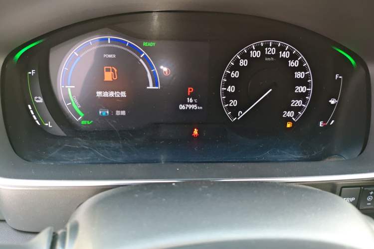 Used Honda Elysion 2022 2.0L eHEV Luxury Edition Odometer Close Up