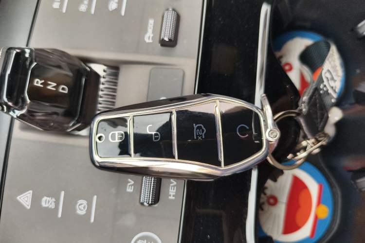 Used BYD Song PLUS New Energy 2025 DM-i 75KM Luxury Model Vehicle Key