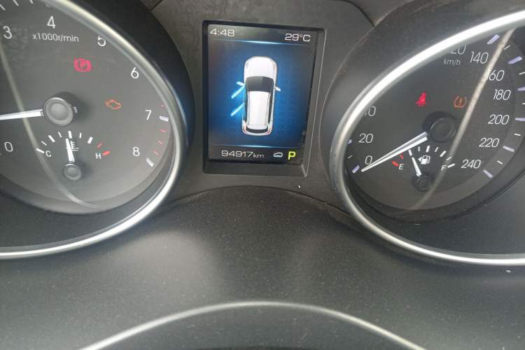 Used Haval H6 Coupe 2019 1.5T Automatic Two-Wheel Drive Luxury Smart Connectivity Version China VI Standard Odometer Close Up