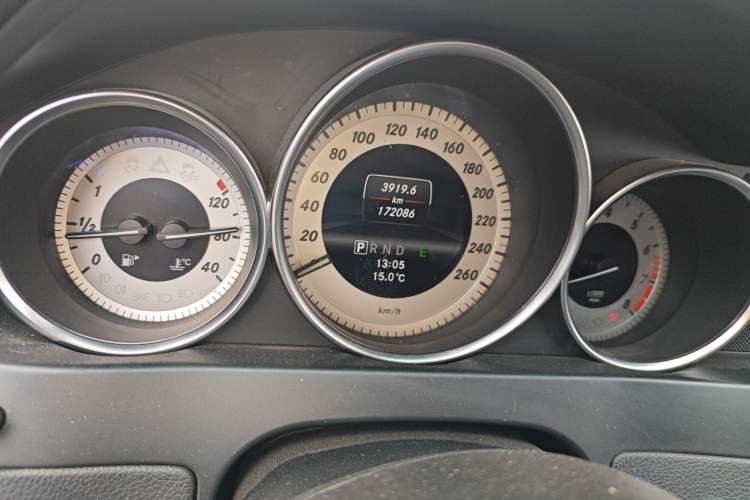 Used Mercedes-Benz C-Class 2011 C 300 Fashion Model Odometer Close Up