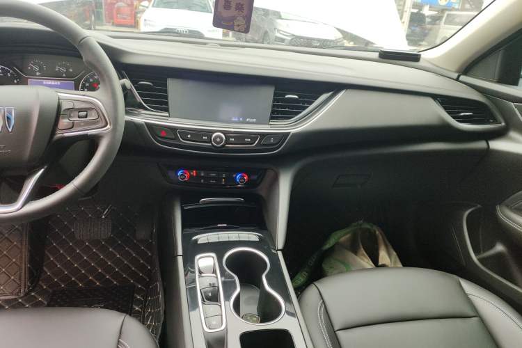 Used Buick Regal 2024 25T Deluxe Edition