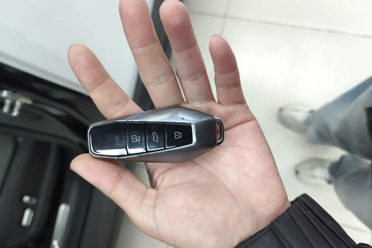 Used iCAR 03 2024 472km Four-Wheel Drive Long-Range Version Interior 1