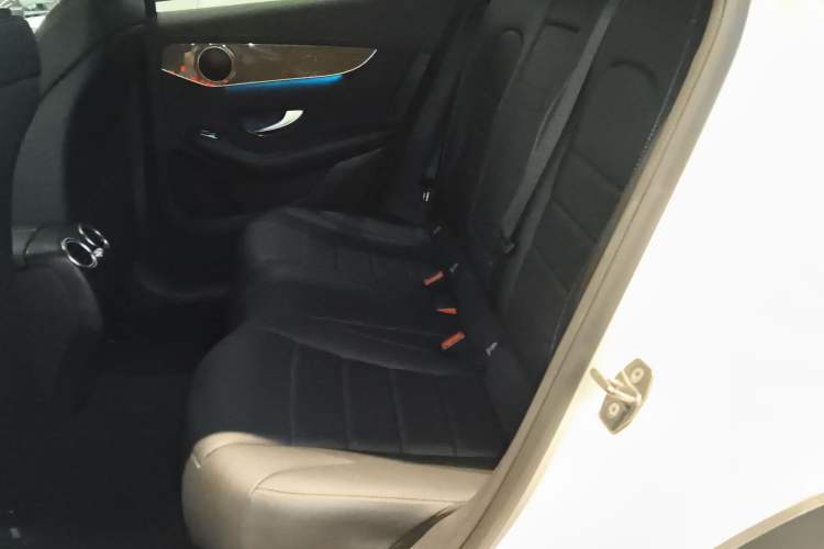 Used Mercedes-Benz GLC Coupe 2019 Facelift GLC 260 4MATIC Coupe SUV
