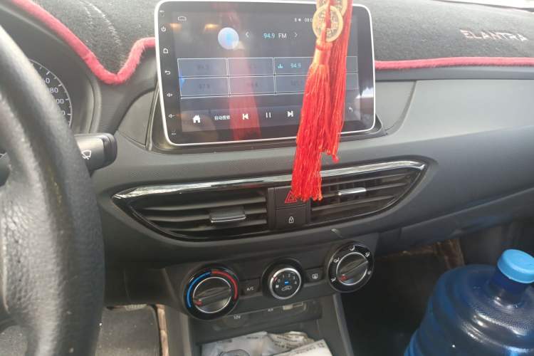 Used Hyundai Celesta 2018 1.6L Automatic GL Enjoyment Version China V Standard Audio And AC Panel