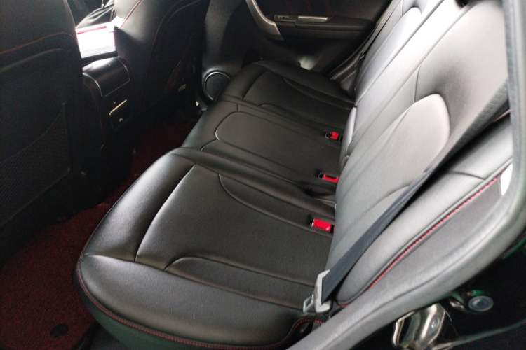 Used Haval H6 2016 Upgraded Model 1.5T Automatic Two-Wheel Drive Elite Version