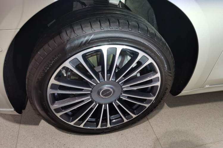 Used Hima Stelato S9 2024 All-Electric Max Rear-Drive Long-Range Version