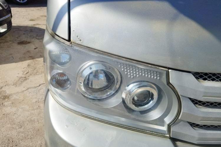 Used CHANGAN KAICHENG Xingguang 4500 2012 1.3L Base Version 4G13S1 Right Front Headlight