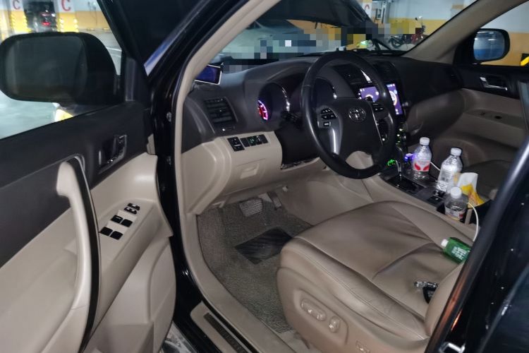 Used Toyota Highlander 2012 2.7L Two-Wheel Drive 7-Seater Luxury Edition