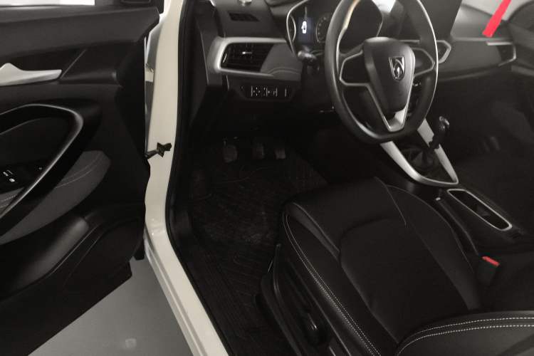 Used Baojun 530 2018 1.5T Manual Comfort Version China V
