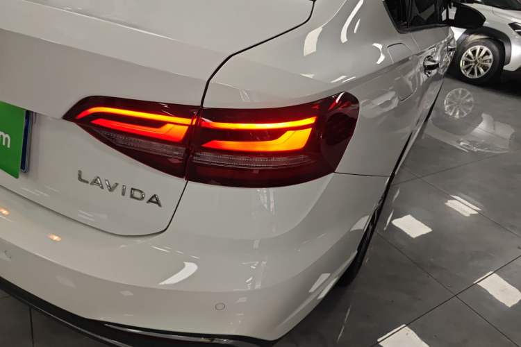 Used Volkswagen Lavida 2023 1.5L Automatic 5 Million Edition