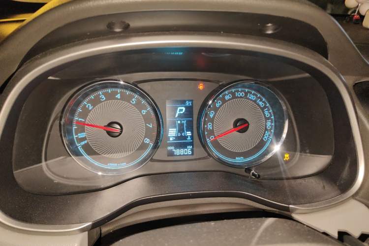 Used Chevrolet Lova RV 2016 1.5L Automatic Comfort Edition
