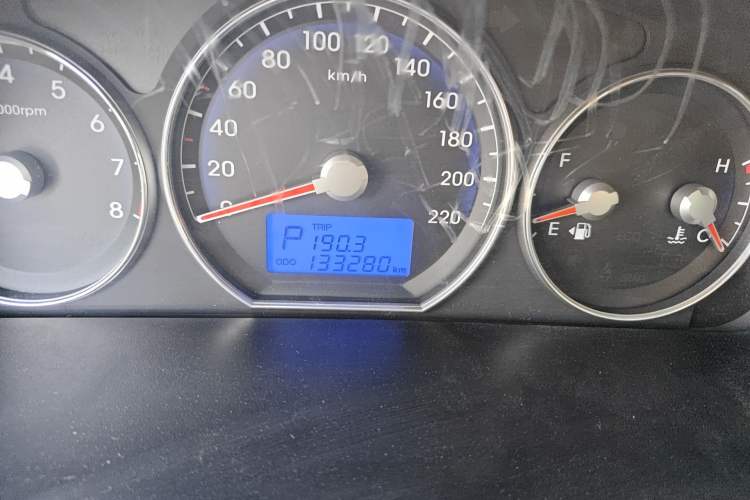 Used Hyundai Santa Fe Classic 2011 2.4 Comfort Edition 7-Seater Two-Wheel Drive