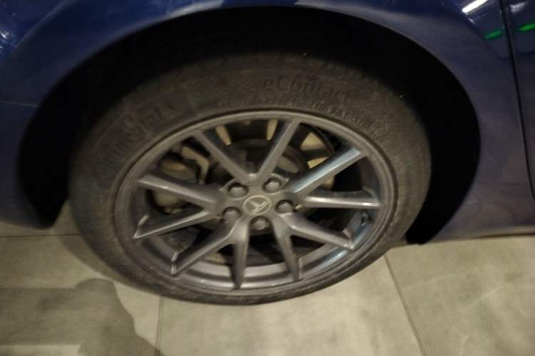 Used Tesla Model 3 2021 Standard Range Rear-Drive Upgraded Version Right Rear Wheel Hub