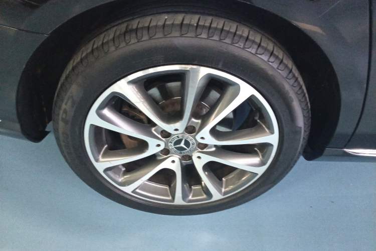 Used Mercedes-Benz E-Class 2017 E 300 L Luxury Model
