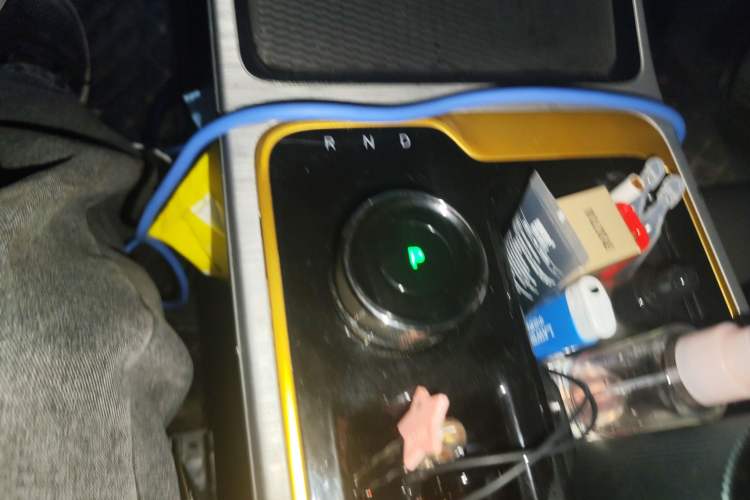 Used AION Y 2021 70 Intelligent Edition Gear Lever