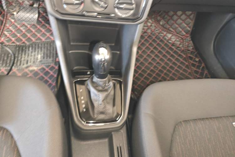 Used Jetta VA3 2021 1.5L Automatic "Upward Journey" Edition Gear Lever