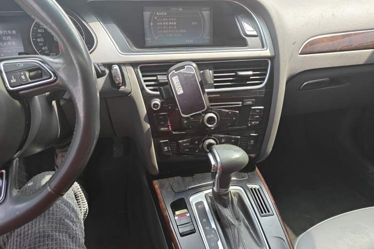 Used Audi A4L 2013 35 TFSI Automatic Comfort Model
