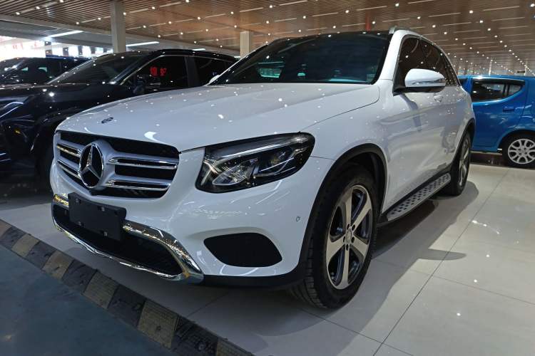 Used Mercedes-Benz GLC 2016 GLC 260 4MATIC Luxury Model